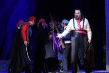 Elçin Əzizovun triumfu: Bakı səhnəsində atəşli ispan ehtirasları (FOTO)