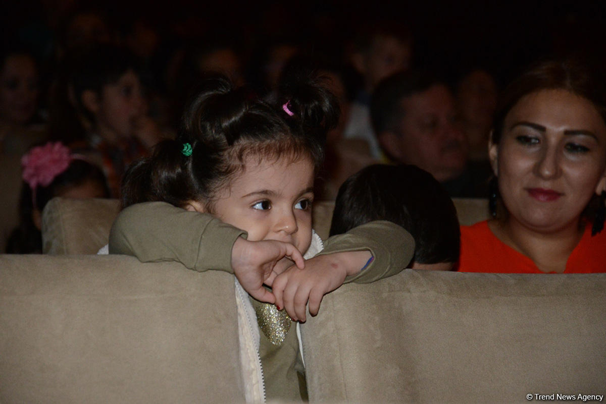 “Köpək patrulu” uşaqlara sevincli anlar yaşadıb  (FOTO)
