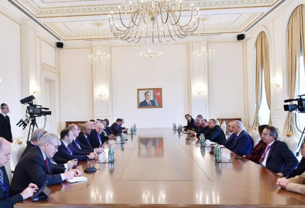 Prezident İlham Əliyev Dünya Xəbər Agentliklərinin V Konqresinin bir qrup iştirakçısını qəbul edib (FOTO) (YENİLƏNİB-4)