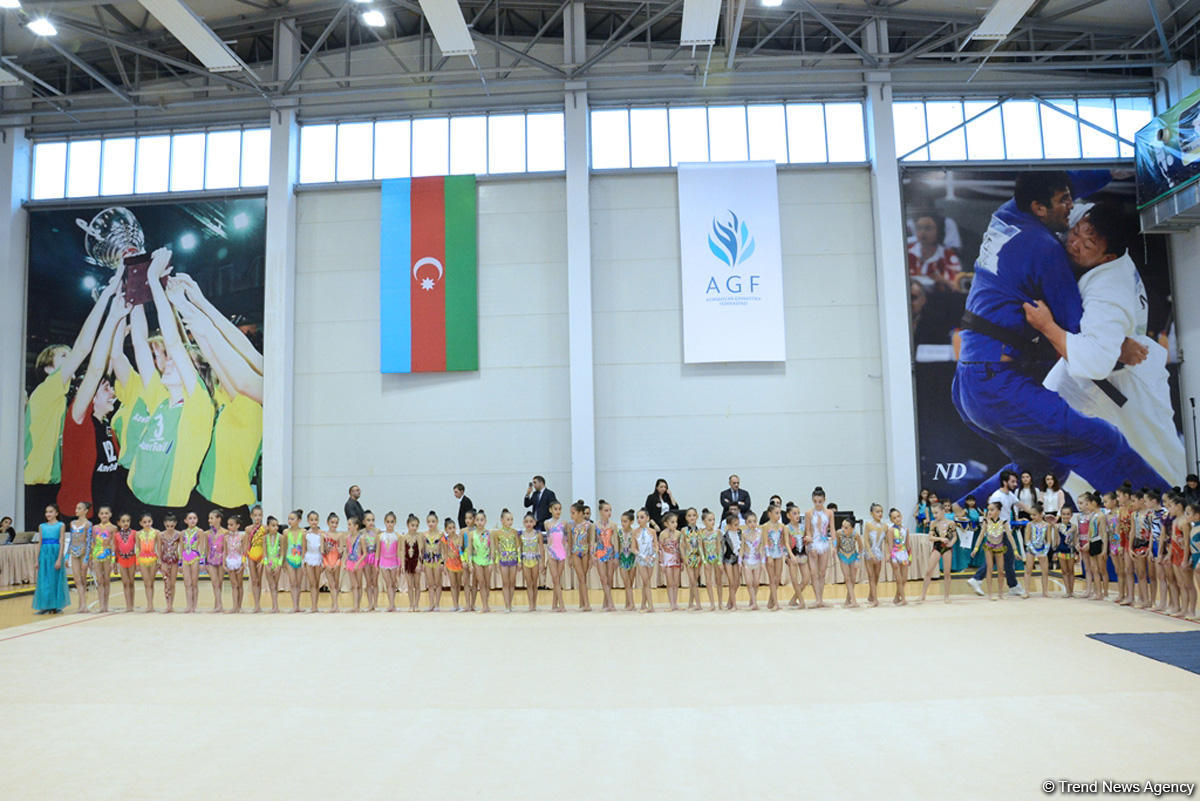 Bədii gimnastika üzrə 23-cü Azərbaycan birinciliyi və 3-cü Bölgələrarası Kubokun qalibləri mükafatlandırılıb (FOTO)