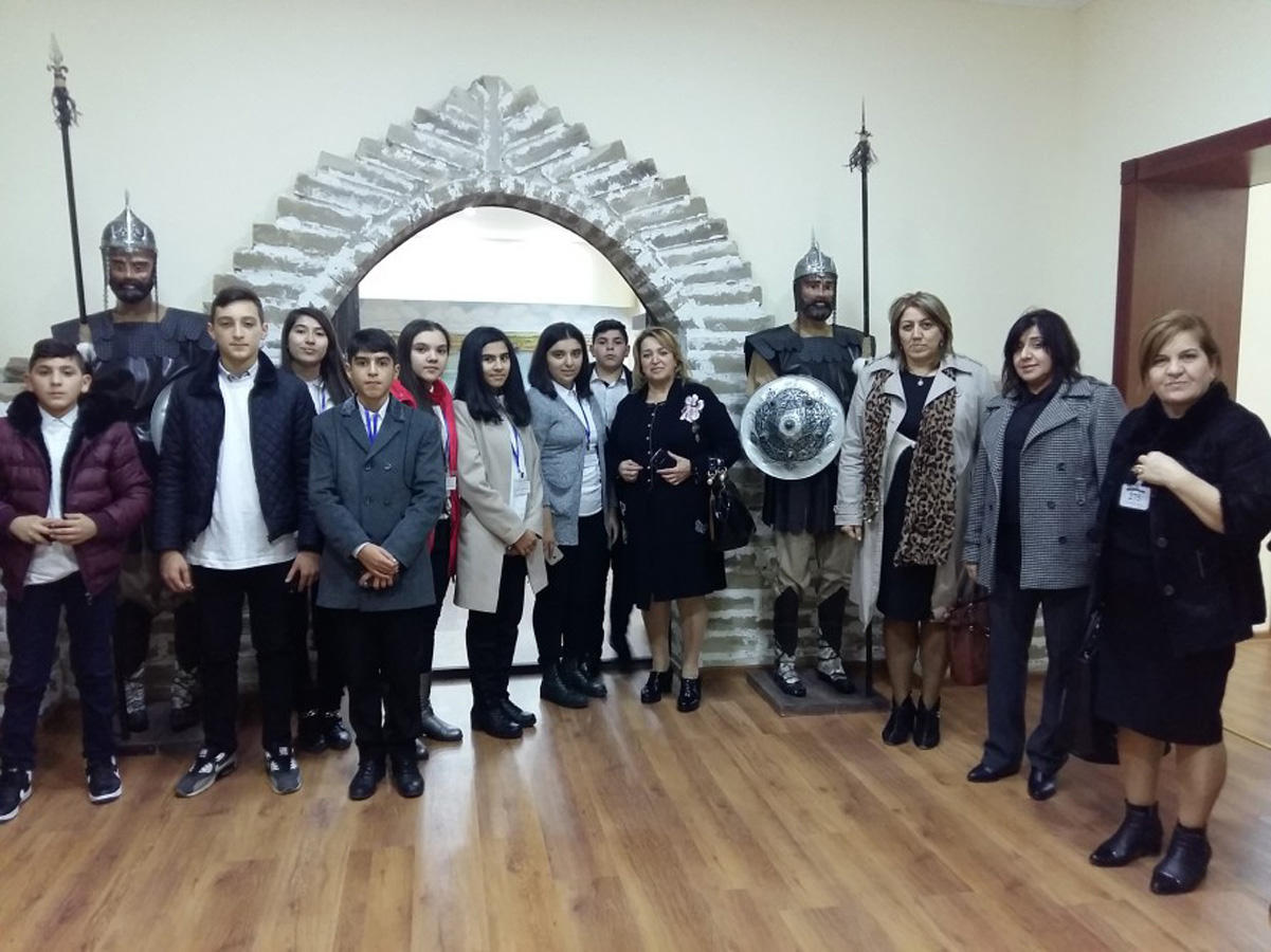 Bilik Fondu Bakı və Salyan məktəblilərini qardaşlaşdırdı (FOTO)