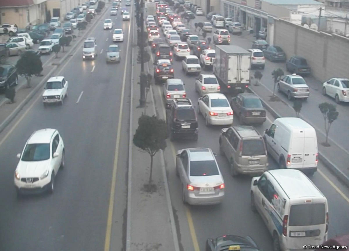 Diqqət: Bakıda bu yolda sıxlıq var (FOTO)