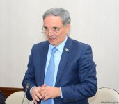 Sözləri Sona Vəliyevaya məxsus "Bir az möhlət ver, Allahım" klipinin təqdimatı keçirilib (FOTO)