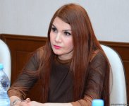 Sözləri Sona Vəliyevaya məxsus "Bir az möhlət ver, Allahım" klipinin təqdimatı keçirilib (FOTO)