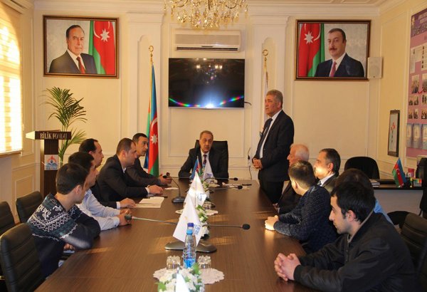 Avtomobillərə texniki xidmət kursunu bitirən gənclərə sertifikatlar verilib (FOTO)