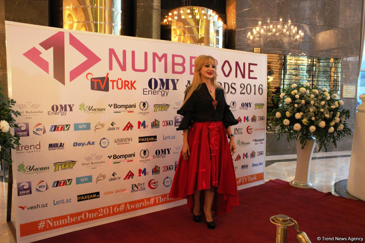 Bakıda “Number One” Beynəlxalq mükafatlandırma mərasimi keçirilib (FOTO)