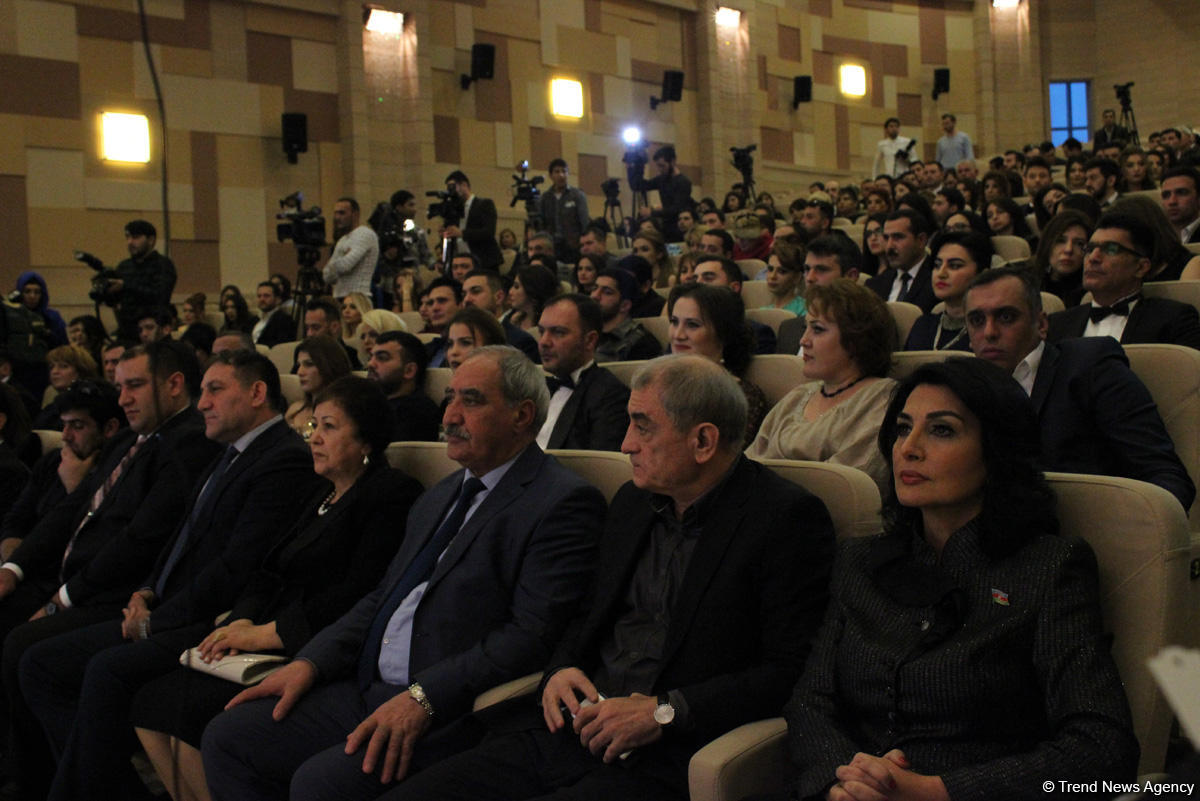 Bakıda “Number One” Beynəlxalq mükafatlandırma mərasimi keçirilib (FOTO)
