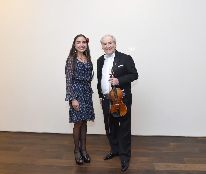 Leyla Əliyeva Heydər Əliyev Mərkəzində Vyana Ştraus Festival Orkestrinin konsertində olub (FOTO)