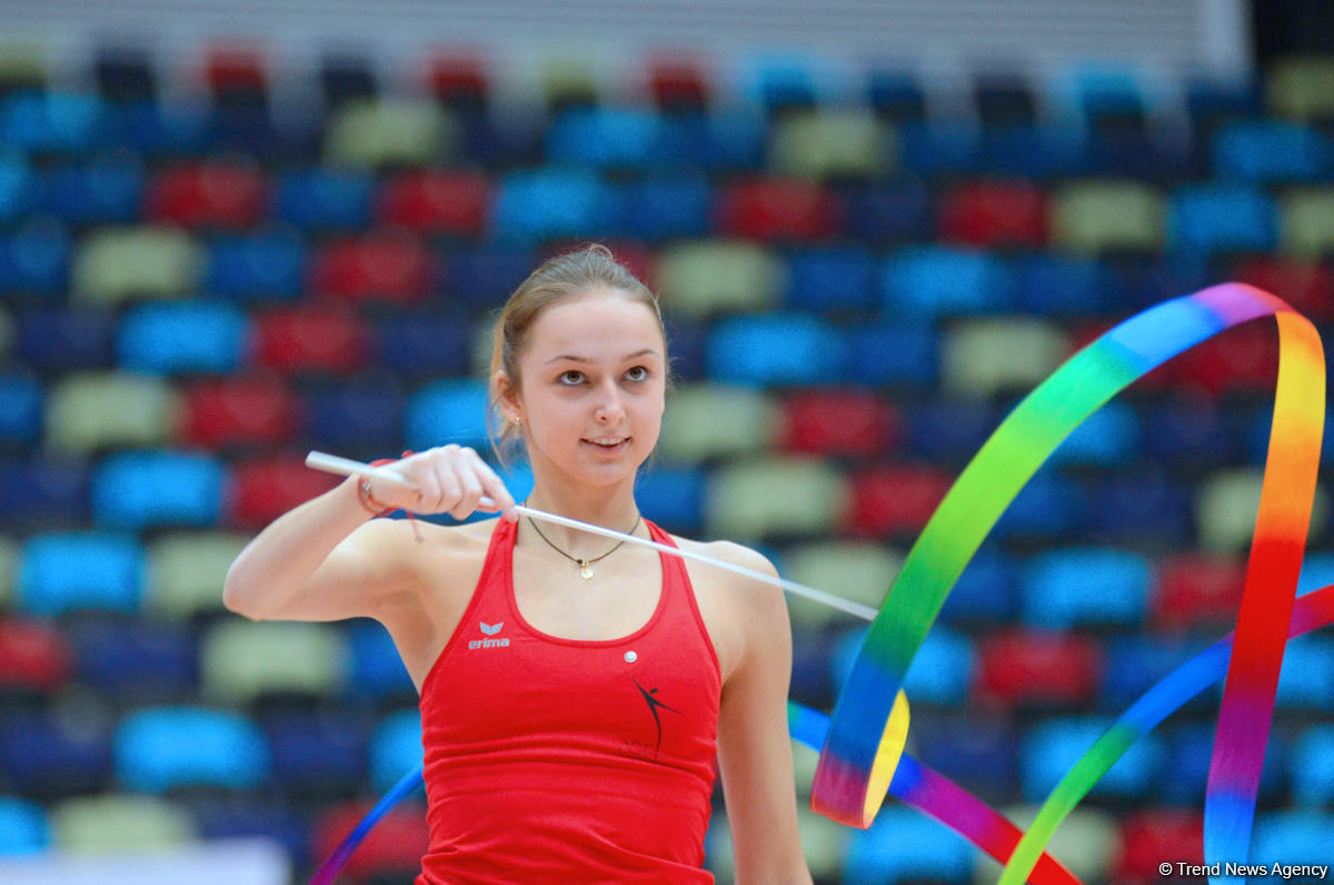 Bədii gimnastika üzrə 23-cü Azərbaycan çempionatı və Bakı birinciliyinə start verildi (FOTO)