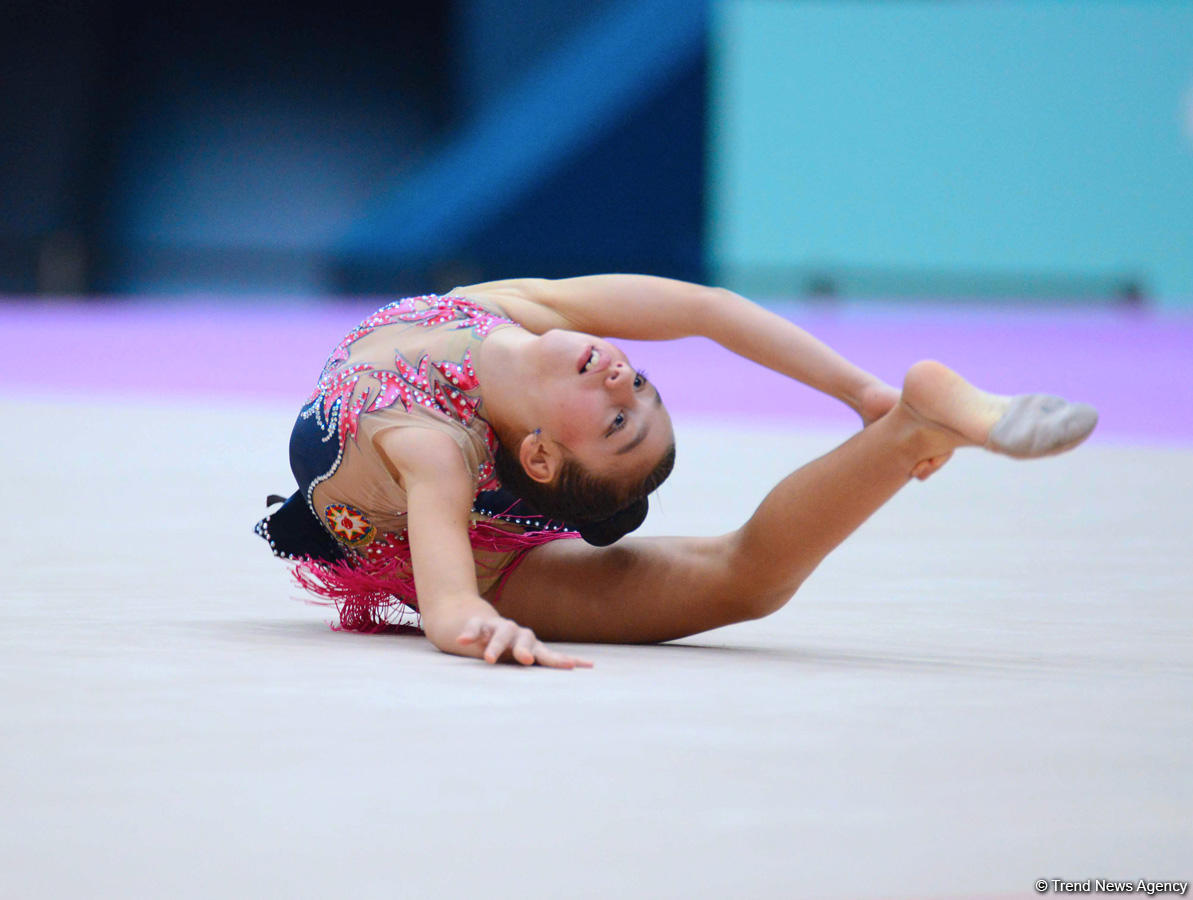 Bədii gimnastika üzrə 23-cü Azərbaycan çempionatı və Bakı birinciliyinə start verildi (FOTO)