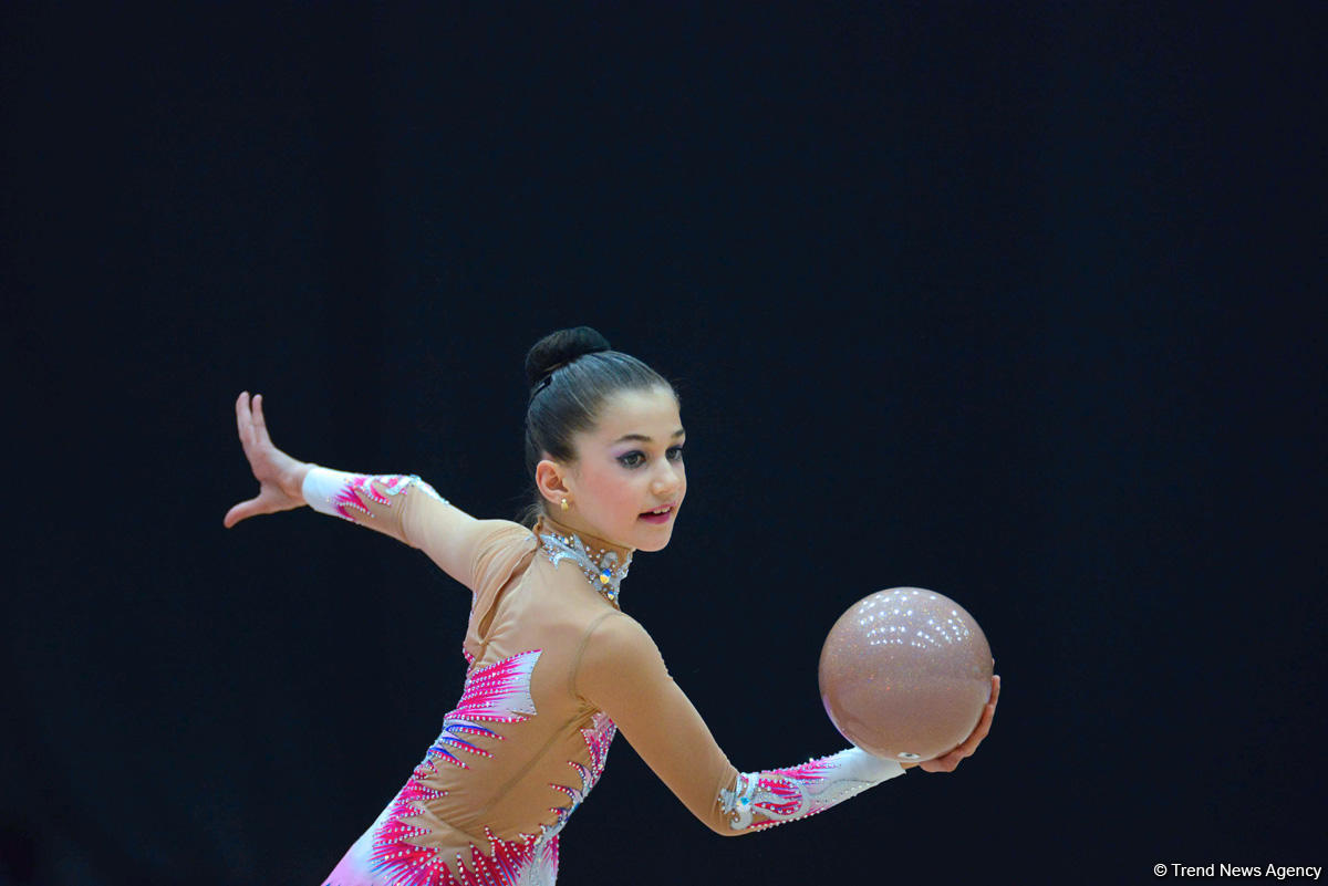 Bədii gimnastika üzrə 23-cü Azərbaycan çempionatı və Bakı birinciliyinə start verildi (FOTO)