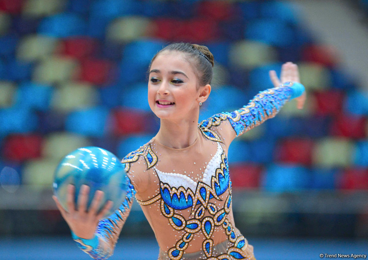 Bədii gimnastika üzrə 23-cü Azərbaycan çempionatı və Bakı birinciliyinə start verildi (FOTO)