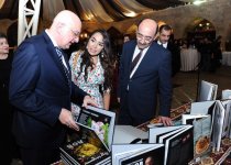 Leyla Əliyeva azərbaycanlı kulinar Stalik Xankişiyevin Bakıda iki kitabının təqdimatında iştirak edib (FOTO)