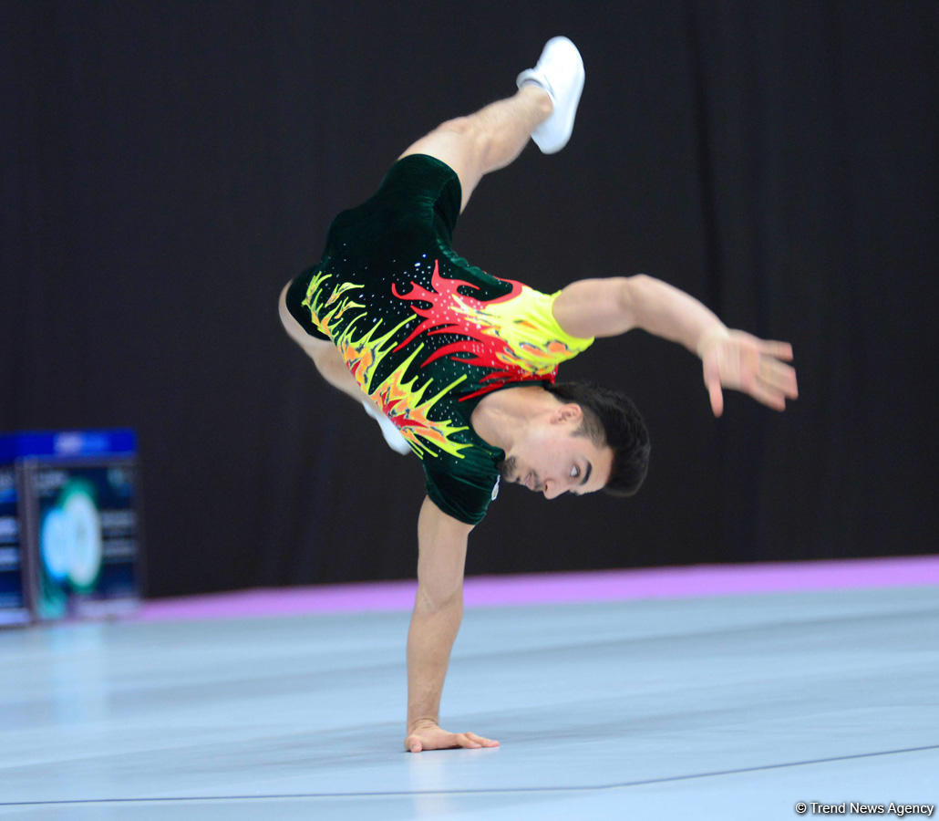 Bədii gimnastika üzrə 23-cü Bakı çempionatı və birinciliyi davam edir (FOTO)