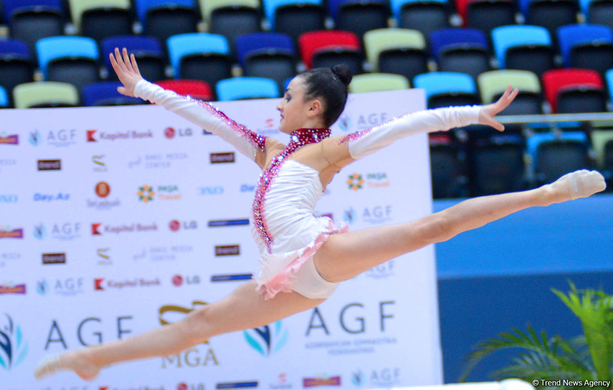 Bədii gimnastika üzrə 23-cü Bakı çempionatı və birinciliyi davam edir (FOTO)
