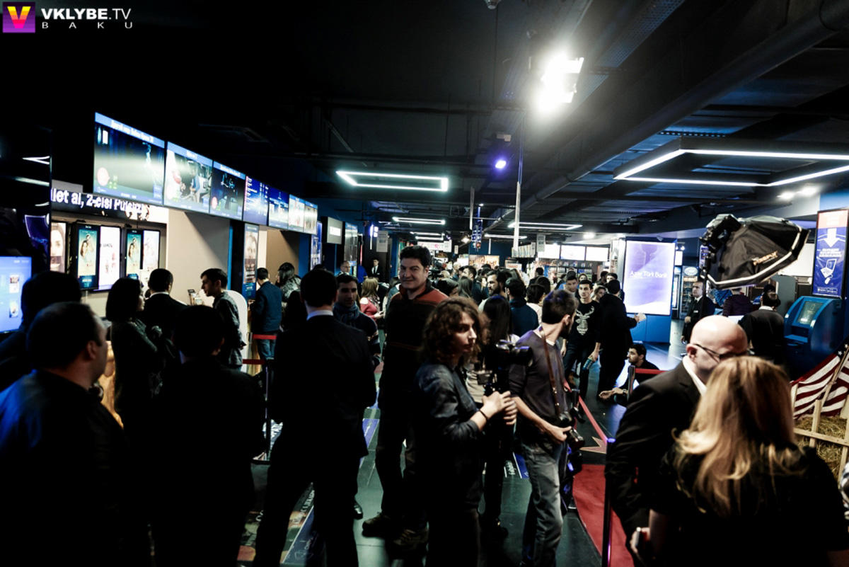 "CinemaPlus"da Hollivud filminin Azərbaycan dilində dublyajı (FOTO)