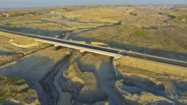 Azərbaycan Prezidenti və xanımı Tərtər çayı üzərində inşa edilmiş yeni körpünün açılışında iştirak ediblər (FOTO)