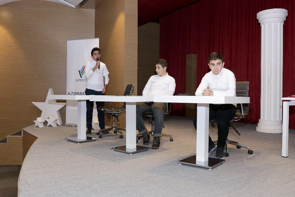 "Parlaq Zəka" intellektual oyunu üzrə məktəblilərarası çempionatın qalibləri bəlli olub (FOTO)