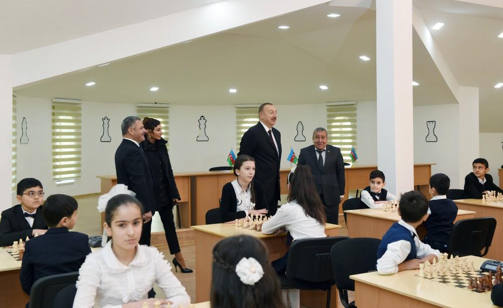 Prezident İlham Əliyev və xanımı Mehriban Əliyeva Tərtərdə Şahmat Məktəbinin yeni binasının açılışında iştirak ediblər (FOTO)
