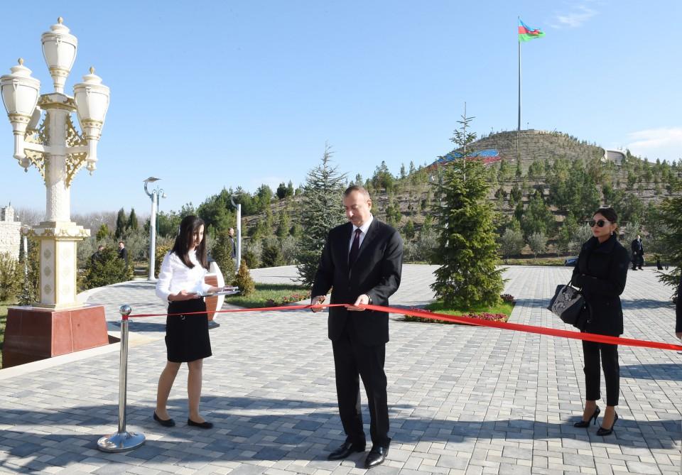 Prezident İlham Əliyev və xanımı Ağdamda Bayraq Muzeyinin açılışında iştirak ediblər (FOTO)