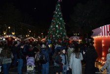 "Soyuq Əllər, İsti Ürək" xeyriyyə yarmarkası açılıb (FOTO)