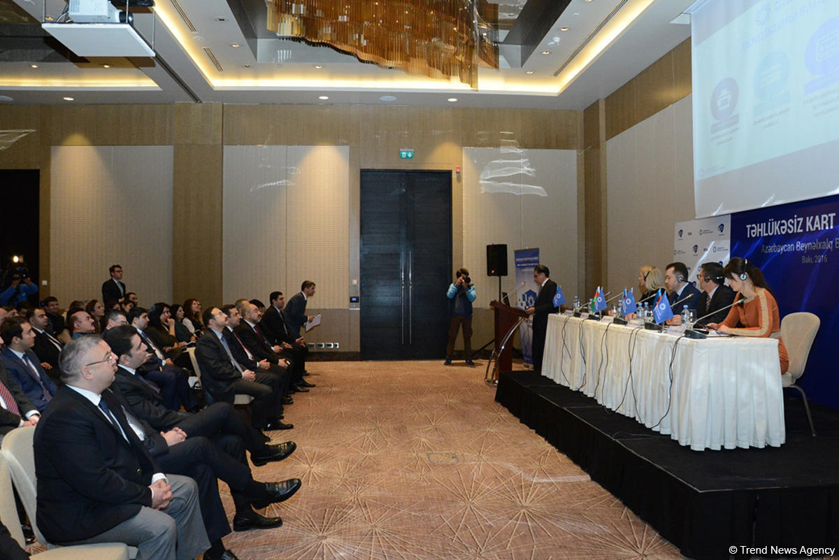 Azərbaycanda kart sahiblərinin dələduzlardan müdafiəsi gücləndirilir  (FOTO)