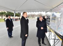 İlham Əliyev Zığ-Əmircan-Yeni Suraxanı avtomobil yolunun 5 km-lik hissəsinin əsaslı yenidənqurmadan sonra açılışında iştirak edib
(FOTO)