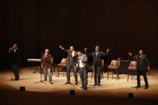 Fenomenal “Take 6” Heydər Əliyev Mərkəzinin səhnəsində a kapellanın hədsiz imkanlarını sərgiləyib (FOTO/VİDEO)