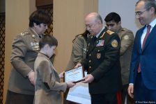 "Fövqəladə hallar uşaqların gözü ilə" uşaq yaradıcılıq müsabiqəsinin qalibləri mükafatlandırılıb (FOTO)