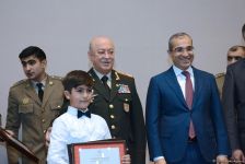 "Fövqəladə hallar uşaqların gözü ilə" uşaq yaradıcılıq müsabiqəsinin qalibləri mükafatlandırılıb (FOTO)