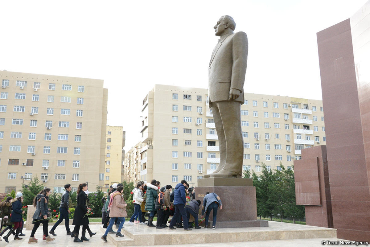 "Fövqəladə hallar uşaqların gözü ilə" uşaq yaradıcılıq müsabiqəsinin qalibləri mükafatlandırılıb (FOTO)