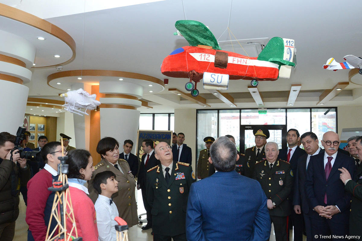 "Fövqəladə hallar uşaqların gözü ilə" uşaq yaradıcılıq müsabiqəsinin qalibləri mükafatlandırılıb (FOTO)