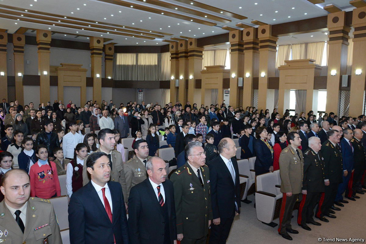 "Fövqəladə hallar uşaqların gözü ilə" uşaq yaradıcılıq müsabiqəsinin qalibləri mükafatlandırılıb (FOTO)