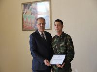 Bilik Fondu hərbi hissədə əsgərlərlə görüşüb (FOTO)