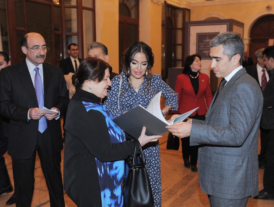 Leyla Əliyeva görkəmli bəstəkar Arif Məlikovun “Not əsərlərinin tam külliyyatı”nın təqdimat mərasimdə iştirak edib (FOTO)