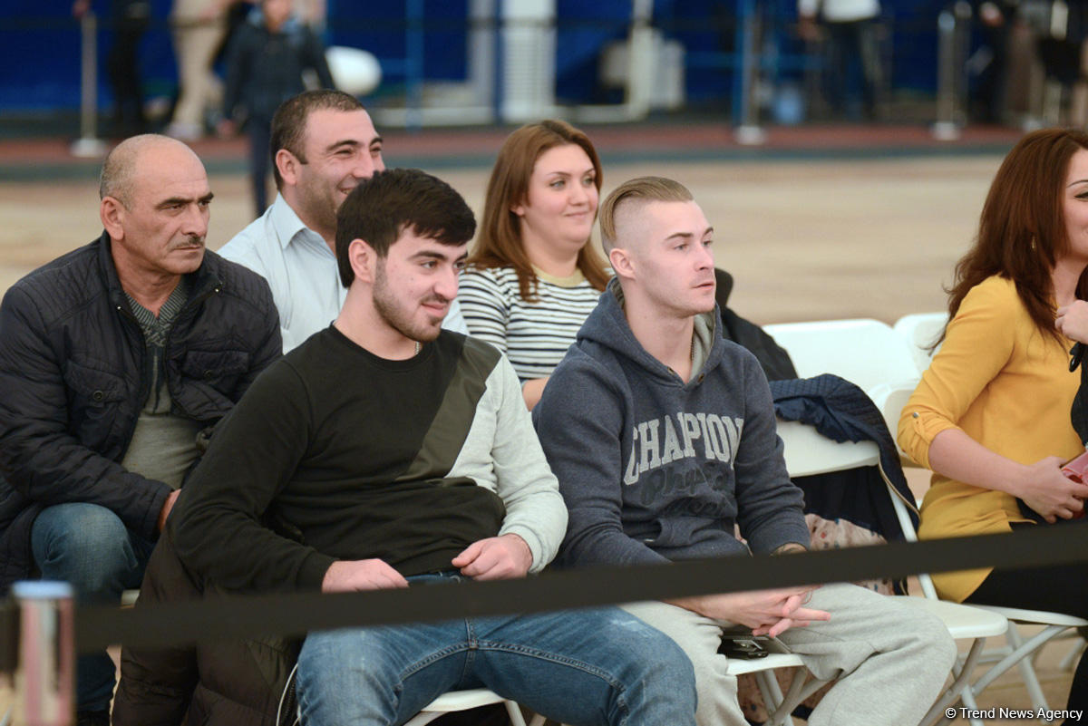 İlin son gimnastika yarışı başladı (FOTO)