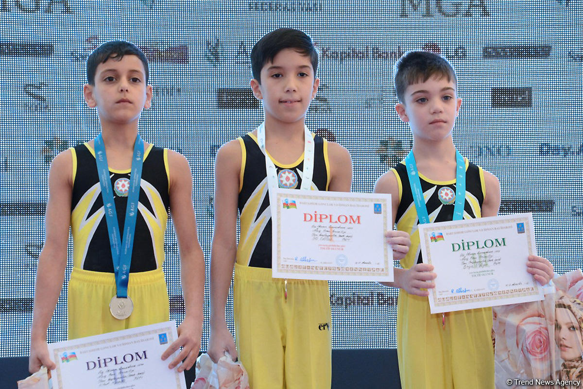 İdman və akrobatika gimnastikası üzrə Azərbaycan çempionatının ilk günü yekunlaşdı (FOTO)
