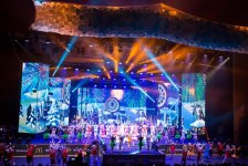 Leyla Əliyeva “Zima” Uşaq Estrada Musiqisi Festivalına baş çəkib (FOTO)