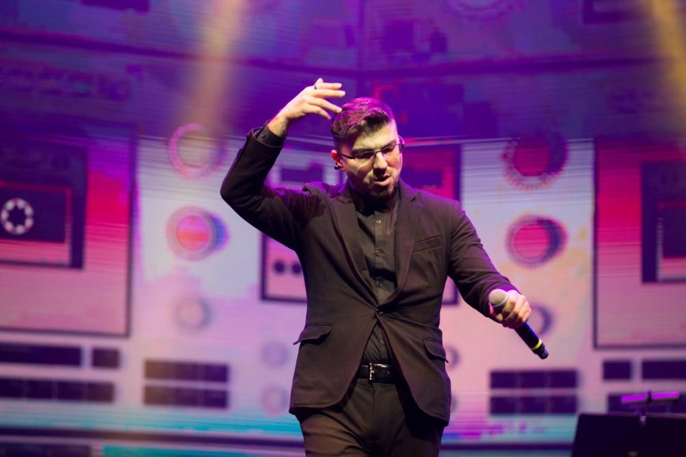 Leyla Əliyeva “Zima” Uşaq Estrada Musiqisi Festivalına baş çəkib (FOTO)