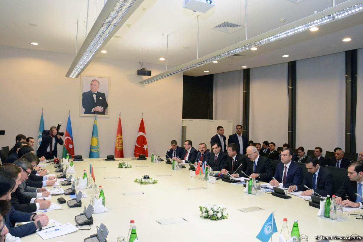 Nazir müavini: Çindən Avropaya gedən nəqliyyat yolları ilə bağlı türkdilli ölkələrin imkanı var ki... (FOTO)