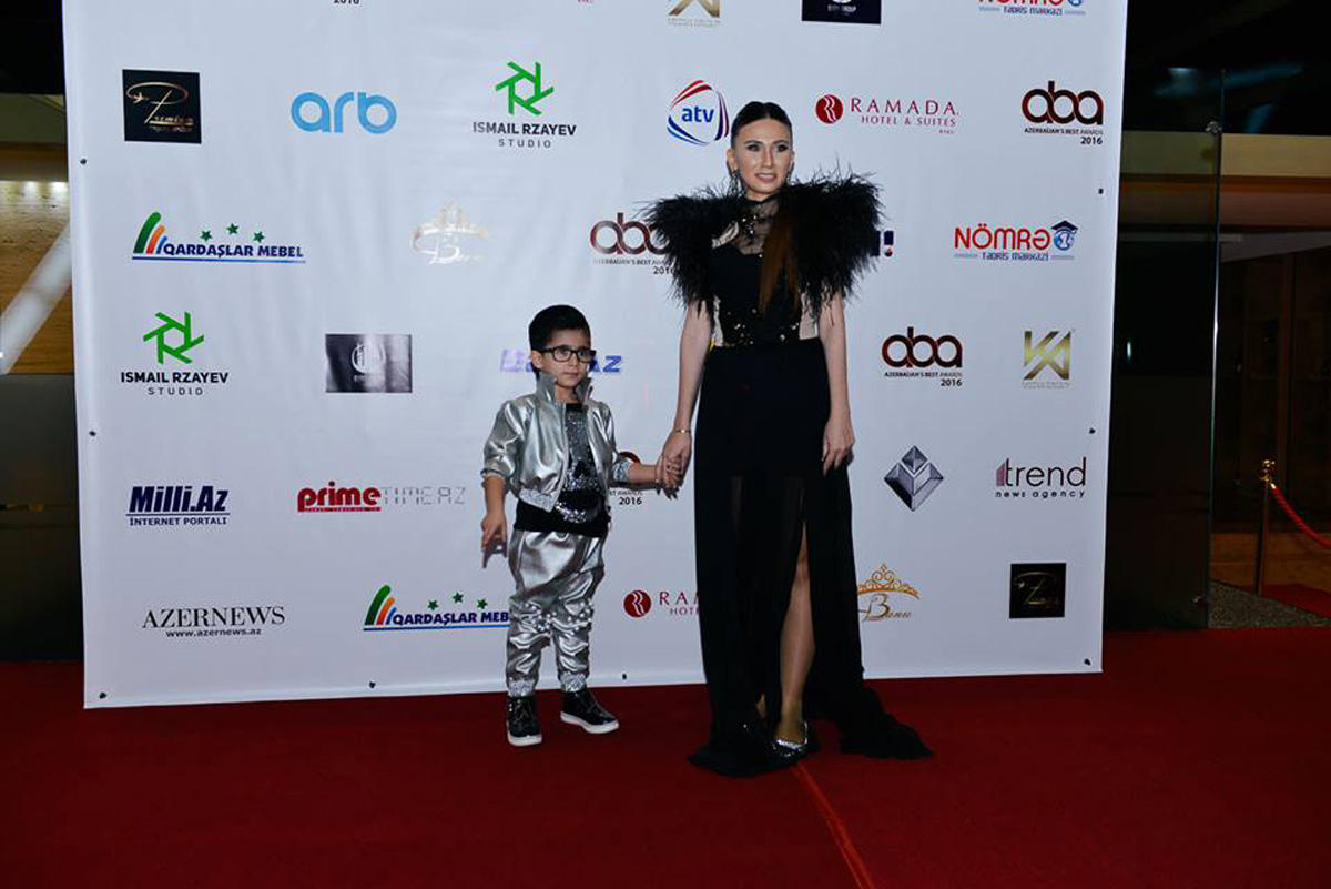 Bakıda "Azerbaijan Best Awards" mükafatları təqdim olunub (FOTO)