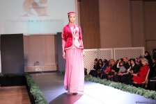 Bakıda türk milli geyiminin möhtəşəm defilesi: ənənələrdən müasirliyədək (FOTO)