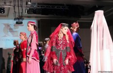 Bakıda türk milli geyiminin möhtəşəm defilesi: ənənələrdən müasirliyədək (FOTO)