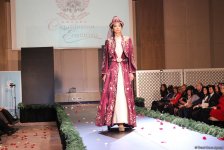 Bakıda türk milli geyiminin möhtəşəm defilesi: ənənələrdən müasirliyədək (FOTO)
