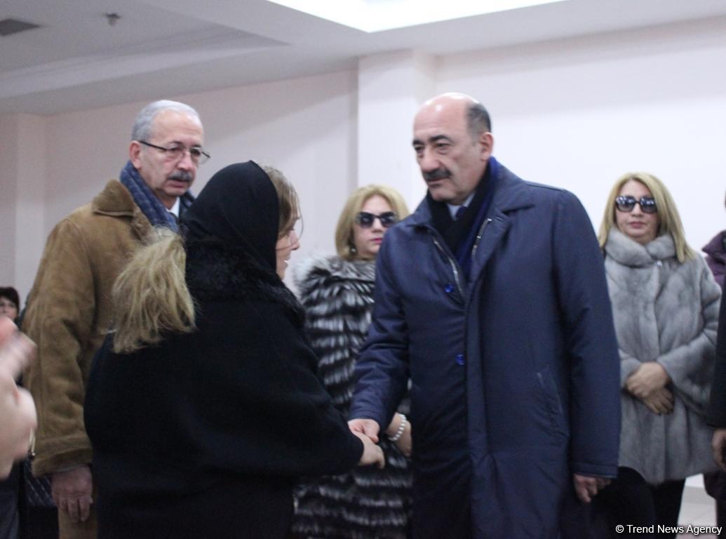 Muxtar Maniyev son mənzilə yola salındı (FOTO)