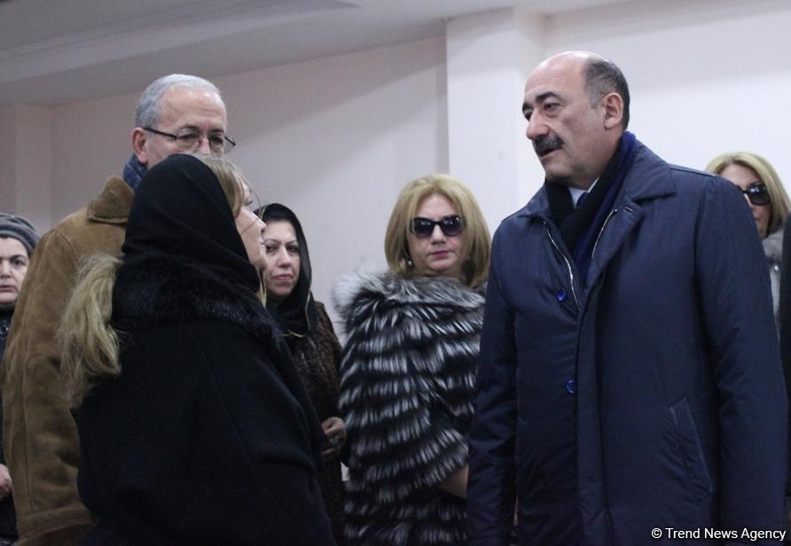 Muxtar Maniyev son mənzilə yola salındı (FOTO)