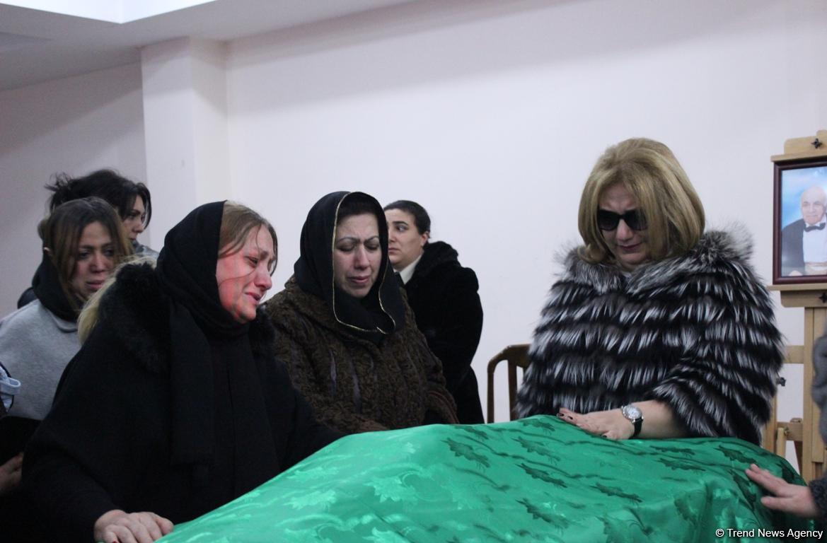 Muxtar Maniyev son mənzilə yola salındı (FOTO)
