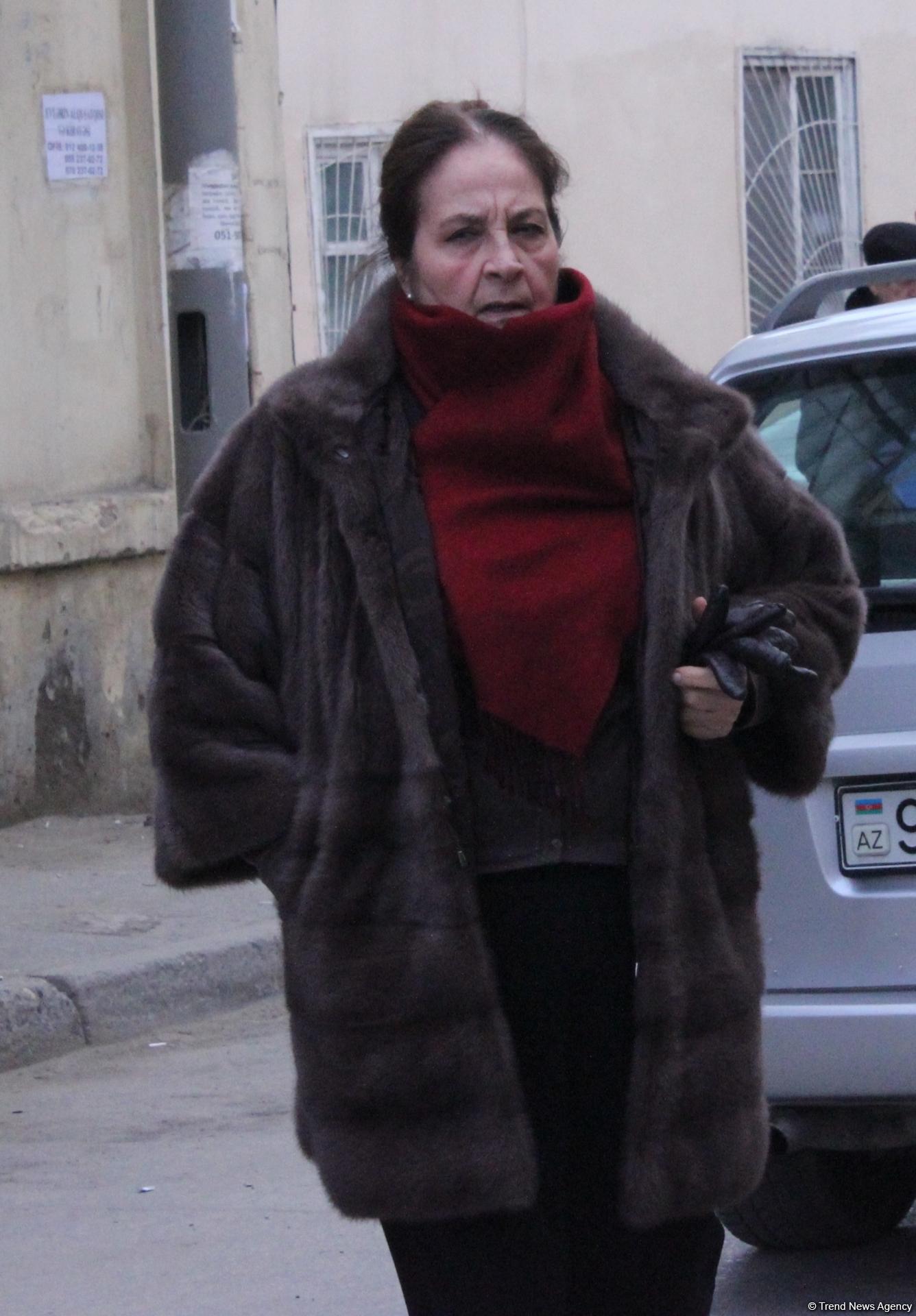 Muxtar Maniyev son mənzilə yola salındı (FOTO)