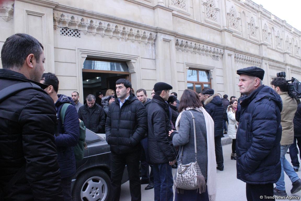 Muxtar Maniyev son mənzilə yola salındı (FOTO)