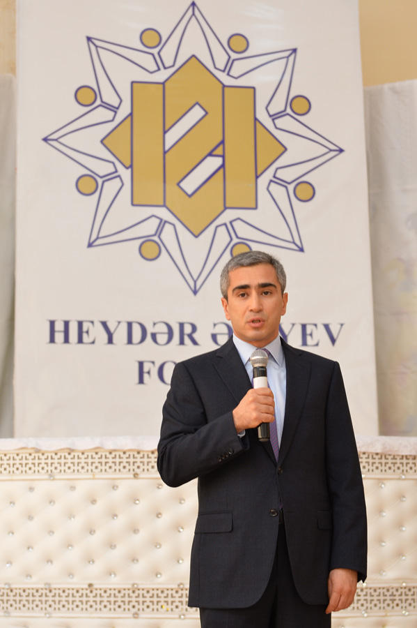 Heydər Əliyev Fondunun təşəbbüsü ilə 165 mindən çox aztəminatlı ailəyə bayram sovqatları verilir (FOTO)